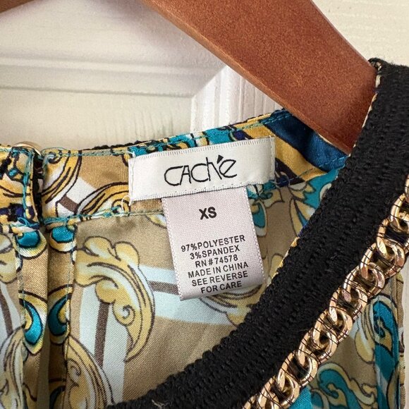 Women Cache Halter Top - Picture 3 of 6